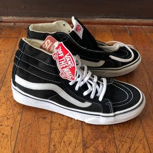 Women’s Vans Sk8-Hi Slim Classic - Black